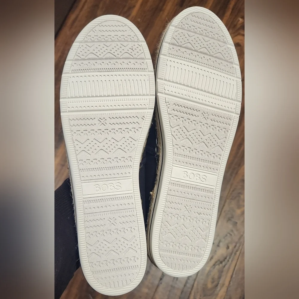 BOBS from Skechers nwob comfy